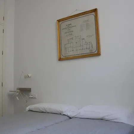 Estudio Padre Manjon Apartamento *